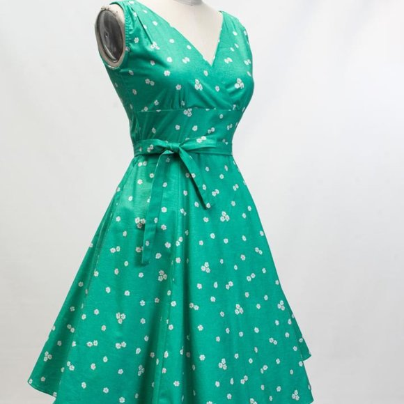 Heart of Haute Marie Dress Size 2X Green Atomic Starburst Pinup Retro MidCentury - Picture 5 of 9